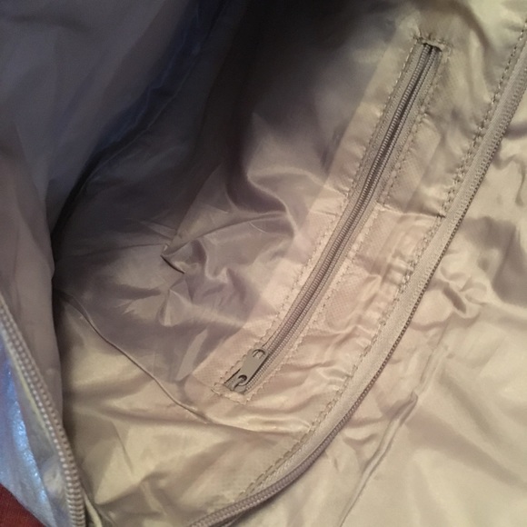 Grey clutch - Picture 3 of 3